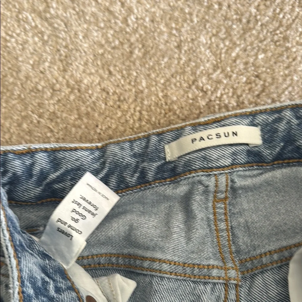 PacSun Blue Boyfriend Jeans with Distressed Details - Picture 2 of 3